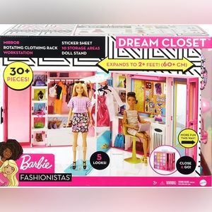 Barbie Dream Closet w/ 30+ Pieces, 10+ Storage Areas, Full Mirror, 5 Outfits